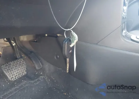 2015 Ford Fiesta Se z USA, uszkodzony, nr VIN 3FADP4BJ7FM202873